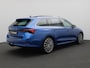 Skoda Octavia Combi 1.4 TSI iV PHEV Business Edition Plus 204PK DSG SOH 96%, Pano-Schuifdak, Trekhaak, 19" LM Velgen, Memorystoel, Canton Audio, Matrix LED-Verlichting, Head-Up Display, Achteruitrijcamera, Elektr. Achterklep, Stoel-Stuurverwarming