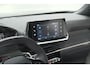Peugeot 2008 PureTech 130 Active Pack | Trekhaak | Camera | Navigatie | Parkeersensoren | Apple Carplay