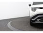 Suzuki e-Vitara Style 61 kWh | Elektrisch verstelbare Bestuurdersstoel | Panorama dak | Alcantara Bekleding | Parkeersensoren Rondom | Stuur en Stoelverwarming |