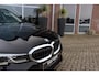 BMW 3-Serie Touring 320e High Executive | NL auto | BTW auto | 1e eigenaar | Laser LED | Leer | Stoelverwarming | Navi | Cruise control | Bluetooth | Climate control | PDC | Trekhaak