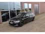 BMW 3-Serie Touring 320e High Executive | NL auto | BTW auto | 1e eigenaar | Laser LED | Leer | Stoelverwarming | Navi | Cruise control | Bluetooth | Climate control | PDC | Trekhaak