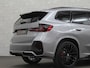 BMW X1 18i M-Sport Performance-Pack | Panorama | Sportstoelen | Carbon | Keyless-Entry | Sfeerverlichting | Achteruitrij-Camera | Carplay | Full-LED | Black-Optic | Getint Glas | Stoelverwarming | Draadloos Laden |