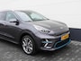 Kia Niro EV e-Niro ExecutiveLine 64 kWh 3-fase | SOH 100% | Leder | Camera | JBL audio | Winterpakket