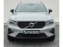 Volvo XC40 2.0 B3 Ultra Dark 20” Wielen - Panoramadak - Lighting – Harman Kardon Audio - 360 Cam -  Privacy Glass – R980 Interieur – voorruit verwarming – Power seats met memory