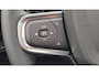 Volvo XC40 2.0 B3 Ultra Dark 20” Wielen - Panoramadak - Lighting – Harman Kardon Audio - 360 Cam -  Privacy Glass – R980 Interieur – voorruit verwarming – Power seats met memory