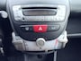 Toyota Aygo 1.0-12V + - Airco - LET OP: MOTOR ROOKT