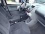 Toyota Aygo 1.0-12V + - Airco - LET OP: MOTOR ROOKT