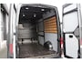 Volkswagen Crafter 30 2.0 TDI 140pk H6 L3H3 Highline Trekhaak Camera Led Stuurverwarming Navigatie