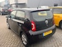 Volkswagen Up! 1.0 high BlueMotion Leder!! | Stoelverwarming | Zomer/Winterset | Airco | 5-Deurs | Sport Stuurwiel | Airco | Buitenspiegels elektrisch verstel- en verwarmbaar | Centrale deurvergrendeling met afstandsbediening