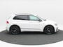 Volkswagen Tiguan 1.5 TSi 150 Pk Automaat R-Line | Black Style | Panoramadak | Adaptive Cruise | Climate Control | Stoelverwarming | Carplay | Navigatie | Parkeersensoren | 20 Inch | 84.533 Km!!
