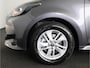 Toyota Yaris 1.5 Hybrid 115 Active *NIEUW* | Snel leverbaar & meerdere kleuren beschikbaar | Metallic lak |