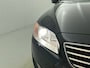 Volvo V70 1.6 T4 Nordic+ | Leder | Trekhaak | Elektrische achterklep |