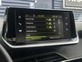 Peugeot 2008 1.2 PureTech Allure Pack | Trekhaak | Stoelverwarming | Parkeercamera/-sensoren | Apple Carplay/Android Auto | Climate Control | Keyless Entry/Start | Cruise Control | Full LED | Lage kilometers! |