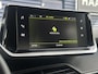 Peugeot 2008 1.2 PureTech Allure Pack | Trekhaak | Stoelverwarming | Parkeercamera/-sensoren | Apple Carplay/Android Auto | Climate Control | Keyless Entry/Start | Cruise Control | Full LED | Lage kilometers! |