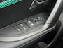 Peugeot 2008 1.2 PureTech Allure Pack | Trekhaak | Stoelverwarming | Parkeercamera/-sensoren | Apple Carplay/Android Auto | Climate Control | Keyless Entry/Start | Cruise Control | Full LED | Lage kilometers! |