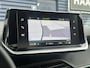 Peugeot 2008 1.2 PureTech Allure Pack | Trekhaak | Stoelverwarming | Parkeercamera/-sensoren | Apple Carplay/Android Auto | Climate Control | Keyless Entry/Start | Cruise Control | Full LED | Lage kilometers! |
