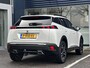 Peugeot 2008 1.2 PureTech Allure Pack | Trekhaak | Stoelverwarming | Parkeercamera/-sensoren | Apple Carplay/Android Auto | Climate Control | Keyless Entry/Start | Cruise Control | Full LED | Lage kilometers! |