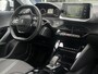Peugeot 2008 1.2 PureTech Allure Pack | Trekhaak | Stoelverwarming | Parkeercamera/-sensoren | Apple Carplay/Android Auto | Climate Control | Keyless Entry/Start | Cruise Control | Full LED | Lage kilometers! |