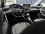 Peugeot 2008 1.2 PureTech Allure Pack | Trekhaak | Stoelverwarming | Parkeercamera/-sensoren | Apple Carplay/Android Auto | Climate Control | Keyless Entry/Start | Cruise Control | Full LED | Lage kilometers! |