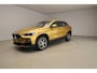 BMW X2 sDrive20i Automaat / Trekhaak / Sportstoelen / Leder / Led / Park assist / Camera / Alu wielen