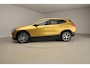 BMW X2 sDrive20i Automaat / Trekhaak / Sportstoelen / Leder / Led / Park assist / Camera / Alu wielen