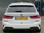 BMW 3-Serie Touring 330e M-SPORT PANO TREKHAAK Harman Kardon