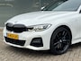 BMW 3-Serie Touring 330e M-SPORT PANO TREKHAAK Harman Kardon