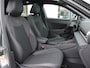 Volkswagen T-Roc R-Line First Edition 1.5 eTSI 110 kW / 150 PK SUV | Panorama | Black Style | Elektrische klep | Harman Kardon | Camera | Stuur & Stoelverwarming | DCC | 20 inch LMV | Matrix LED |