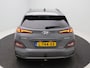 Hyundai Kona Electric EV Premium Sky 64 kWh / 100% SoH / 3-Fase Laden / Warmtepomp / Trekhaak / Schuif-kanteldak / HUD Display / LMV / Navigatie / Lederen bekleding /