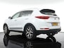 Kia Sportage 1.6 GDI DynamicLine - Navigatie - Camera - Climate control - 19 inch LM velgen - Trekhaak - 12 maanden garantie