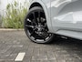 Volvo EC40 Single Motor Ext. Range Ultra Bl.Ed. Europa 82 kWh | Harman Kardon audio | Adaptieve Cruise Control | Extra getint glas | 360 Camera | Stoel + Stuurverwarming