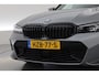 BMW 3-Serie Touring 330e M-Sport Pro | Pano | Widescreen | ShadowLine | HUD | Camera+PDC | Memory | Sfeerverl. | Dodehoek | Adapt. Cruise | Elek. klep | Nav+App.Connect