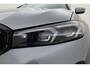 BMW 3-Serie Touring 330e M-Sport Pro | Pano | Widescreen | ShadowLine | HUD | Camera+PDC | Memory | Sfeerverl. | Dodehoek | Adapt. Cruise | Elek. klep | Nav+App.Connect
