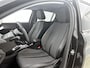 Peugeot e-208 EV Allure Pack 50 kWh 136pk | Navigatie | Achteruitrijcamera | 3D Cockpit | Climate Control | Cruise Control | Parkeersensoren v+a | Stof/kunstleder | Keyless start | Apple Carplay / Android Auto | DAB+ radio | Led koplampen | Donker getint glas | 16" lichtmetalen velgen |