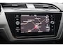 Volkswagen Touran 1.6 TDI Automaat 116 PK SCR Comfortline BNS, Trekhaak, Adap. Cruise Control, Massage, Camera