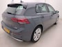 Volkswagen Golf 1.5 eTSI Style 130 PK| Bestuurdersstoel Elektrisch Verstelbaar Met Geheugen | ArtVelours | Apple Carplay Draadloos | Parkeersensoren Voor & Achter | Sfeerverlichting | Digitale Cockpit Pro