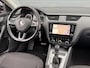 Skoda Octavia COMBI 1.5 TSI GREENTECH AMBITION BUSINESS I AUTOMAAT I TREKHAAK I APPLE CARPLAY I STOELVERWARMING