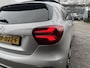 Mercedes-Benz A-klasse 180 AMG Night pakket // FULL LED // NAVI // PANO/SCHUIFKANTELDAK // PDC V+A // CRUISE