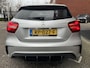 Mercedes-Benz A-klasse 180 AMG Night pakket // FULL LED // NAVI // PANO/SCHUIFKANTELDAK // PDC V+A // CRUISE