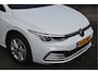 Volkswagen Golf 1.0 eTSI Life Carplay | Adaptive cruise | LMV | Clima | Bluetooth | Navi | PDC