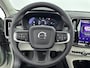 Volvo XC40 2.0 B4 Plus | Trekhaak | Panoramadak | Extra Getint Glas | 20 inch LM Velgen | PDC + Camera | Blond Leer |