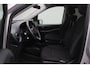 Mercedes-Benz Vito 116 CDI 320 Lang DC Comfort Plus 2015 | Trekhaak Afneembaar | Achteruitrij Camera | Navigatie | Cruise Control | Lichtmetalen Velgen | Stoelverwarming | Boekjes | 2 Sleutels