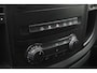 Mercedes-Benz Vito 116 CDI 320 Lang DC Comfort Plus 2015 | Trekhaak Afneembaar | Achteruitrij Camera | Navigatie | Cruise Control | Lichtmetalen Velgen | Stoelverwarming | Boekjes | 2 Sleutels