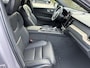 Volvo XC60 T6 Plug-in hybrid AWD Ultra Dark | Trekhaak | Luchtvering | Bowers & Wilkinis | Stuur en Stoel verwarming | Elektrische stoelen |