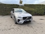 Volvo XC60 T6 Plug-in hybrid AWD Ultra Dark | Trekhaak | Luchtvering | Bowers & Wilkinis | Stuur en Stoel verwarming | Elektrische stoelen |