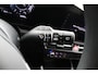 Kia Niro EV Light Edition 64.8 kWh Automaat - Navigatie - Climate Control - Apple Carplay/Android Auto - Fabrieksgarantie tot 05-2031