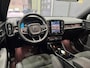 Volvo XC40 Recharge Plus 70 kWh | ACC | BLIS | Stoel+Stuurverwarming | 20 Inch | Keyless | Getint Glas