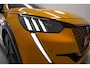 Peugeot e-208 GT Line 50kWh 3 fase [ Panorama LED Leder/Alcantara ]
