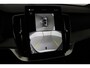 Volvo XC90 T8 Plug-in hybrid Ultra Black Edition | Luchtvering | Bowers&Wilkins | Massage+Ventilatie | Gelamineerd Glas | Trekhaak | 21 Inch