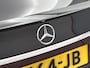 Mercedes-Benz E-klasse 400 e 4MATIC AMG Line Panoramadak, hyperscreen, head up display, multispaaks Inclusief 24 maanden MB Certified garantie voor Europa.